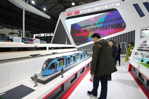 簡訊照片-軌道公司組織員工參觀2017中國國際軌道交通展覽會(huì).jpg